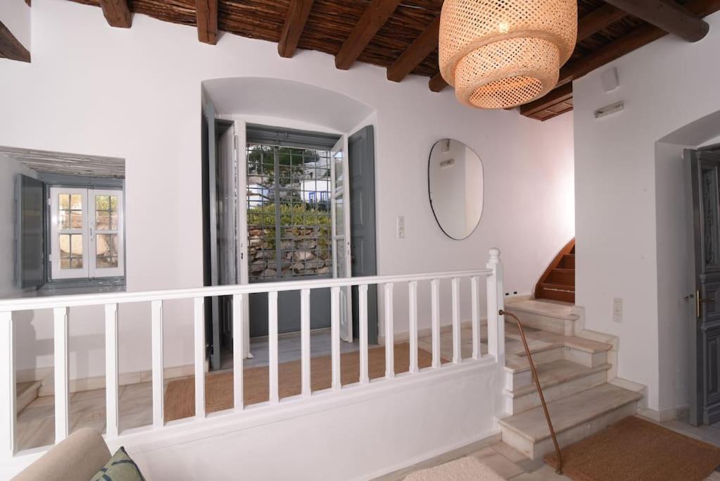 Mansion Veranda Villa